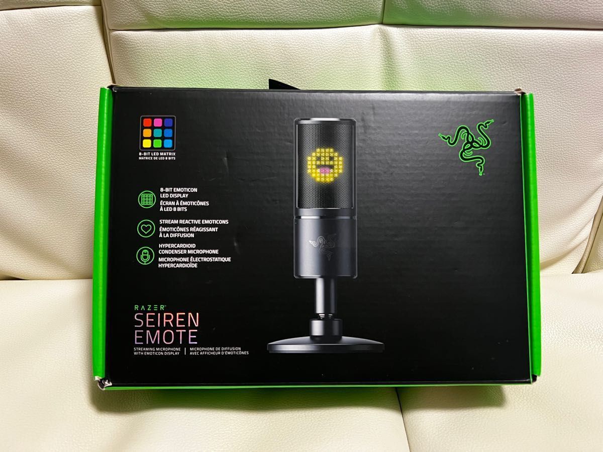 Razer Seiren Emote ストリミーングマイク 8ビットLEDディスプレイ