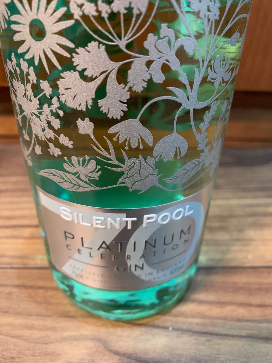 サイレントプール プラチナジュビリー ジン ドリンク、水、お酒 洋酒