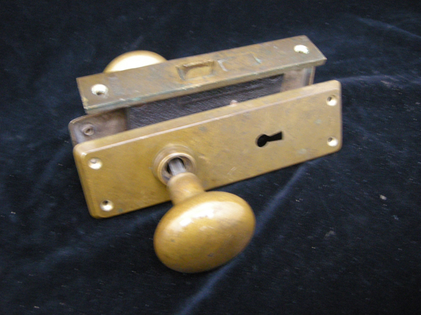 HMC・真鍮製ドアノブ・鍵付き・ノブ直径5.5ｃｍ・昭和レトロ・アンティーク・147629_画像2