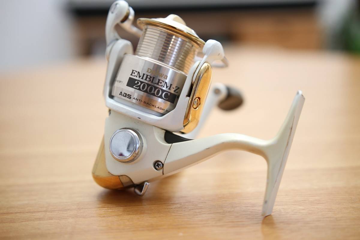 Yahoo!オークション - DAIWA EMBLEM-Z 2000C エンブレムZ Yahoo!オークション - DAIWA EMBLEM-Z 2000C エンブレムZ