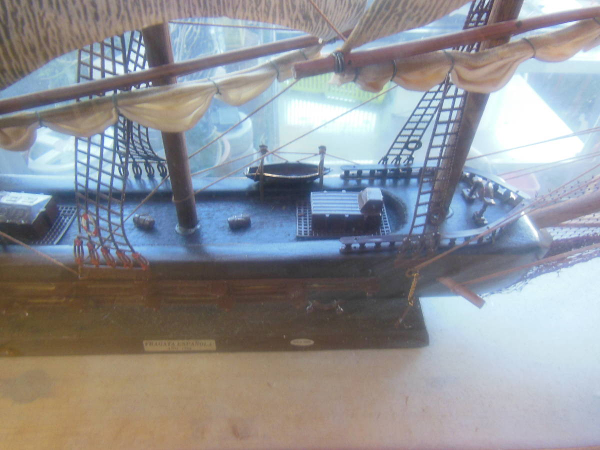 現状ーレトロな昔の帆-FRAGAESPANOLA-－ケースの高さ６５‐長さ７９－おく２３ｃｍ_画像7