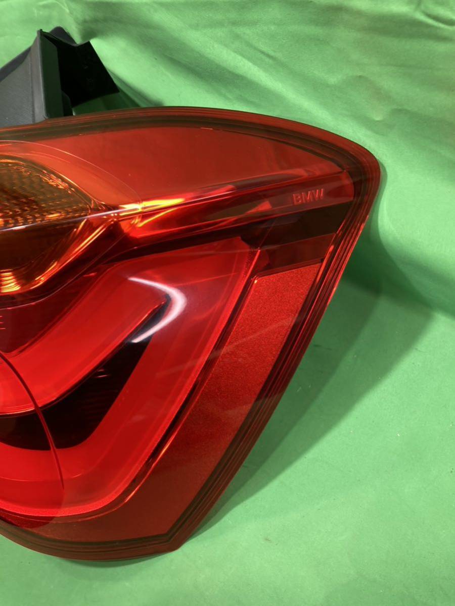BMW 1シリーズ F20 7359018 左右セット LED 個人宅配送不可 外側のみ