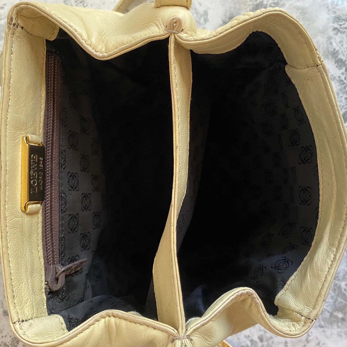美品 LOEWE ロエベ アナグラム ミニショルダーバッグ レザー ベージュ 3433858