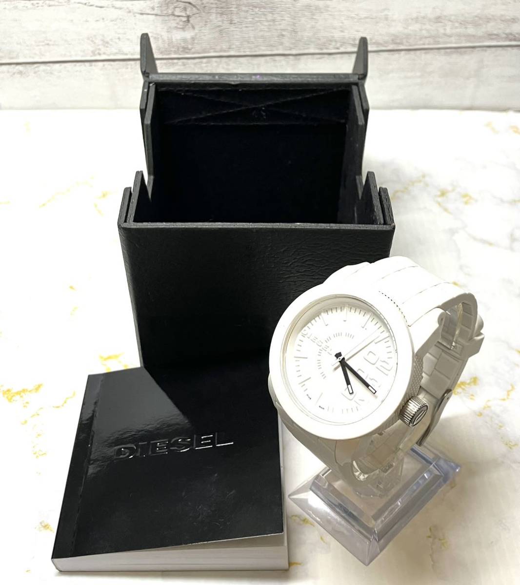 DIESEL メンズ 腕時計 白 電池交換済 - 腕時計(アナログ)