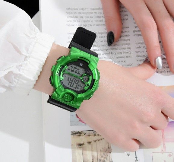 新品 送料無料 ＡＯＳＵＮ 腕時計デジタル多機能LEDブラック×メタルグリーン