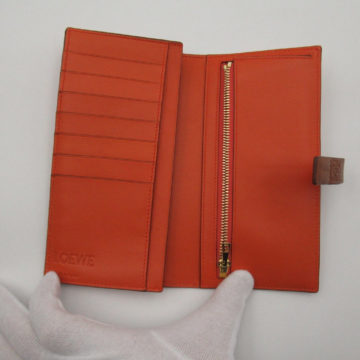 LOEWE ロエベ 二つ折り長財布 ラージバーティカル ピンク系 レザー