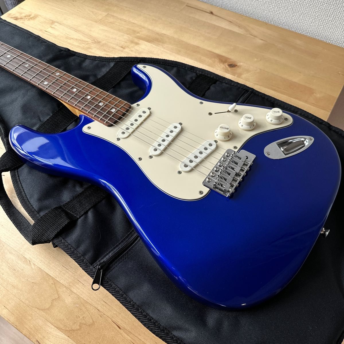 Squier Affinity Series ストラトキャスター スクワイア 青 Squier Affinity Series ストラトキャスター スクワイア 青
