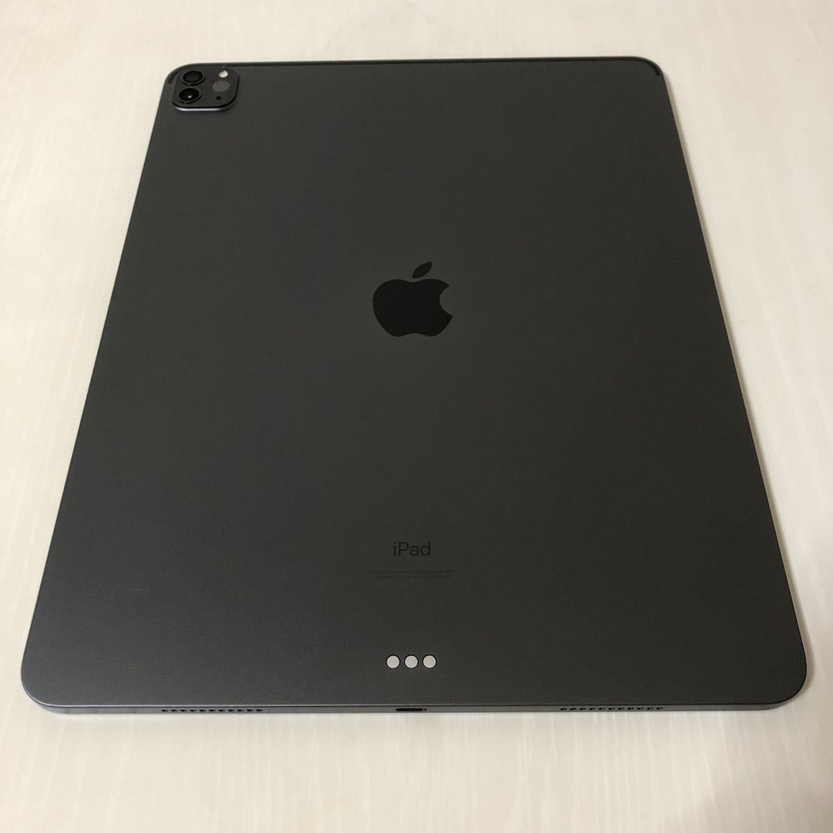 超美品】 iPad Pro 12.9インチ 第5世代 / 256GB / Wi-Fi / スペース