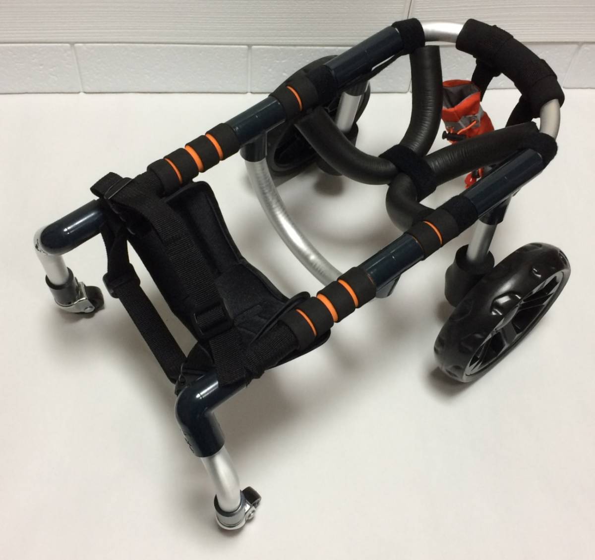 □犬の車椅子 小型犬用4輪車 2~9kg位 背高35cm位 歩行器 犬用車いす
