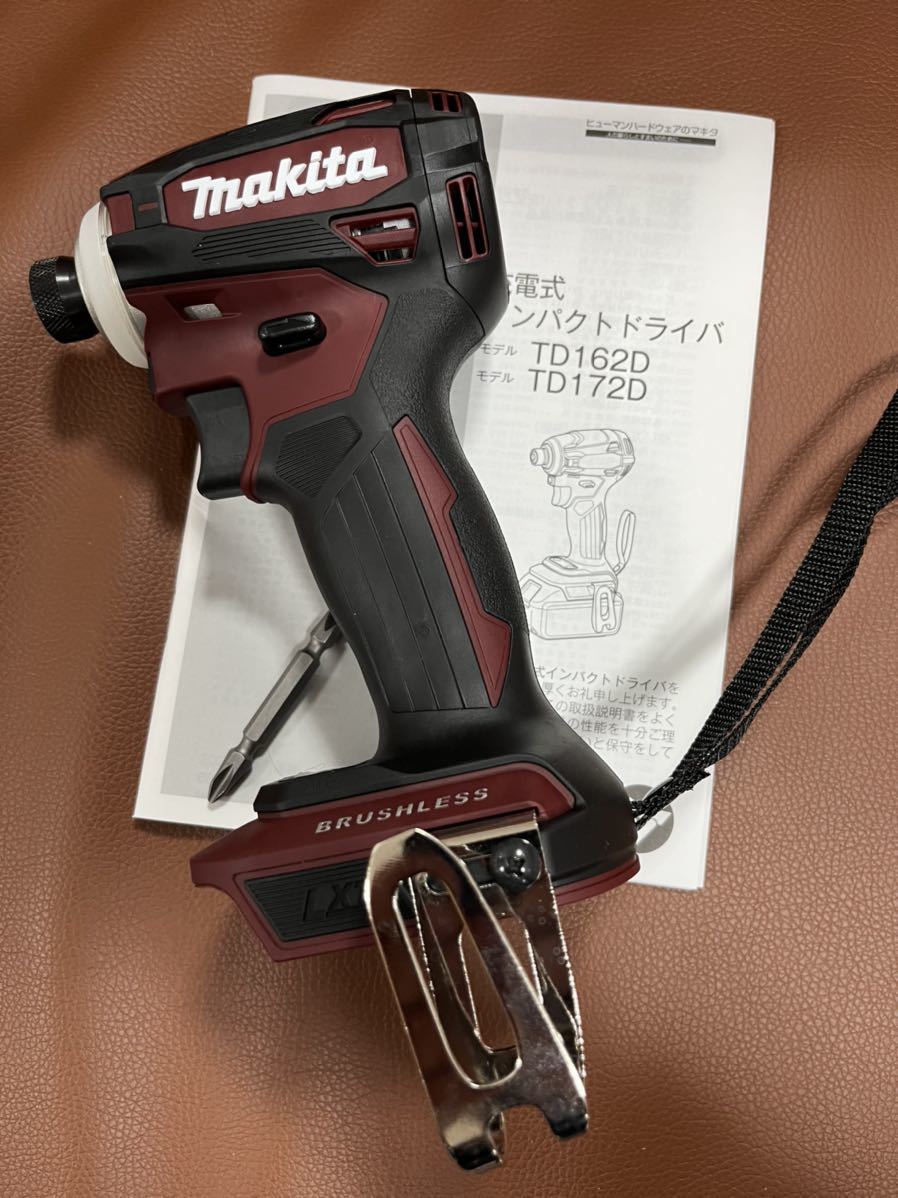 送料無料 未使用 makita マキタ 充電式 インパクトドライバ TD172
