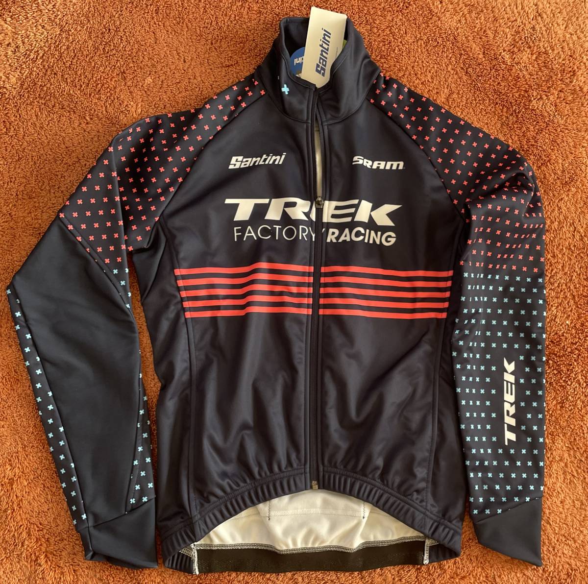 値下げ　Santini サンティーニ　TREK Factory Racing CX Replica　冬用ジャケット　Mサイズ　送料無料_画像1