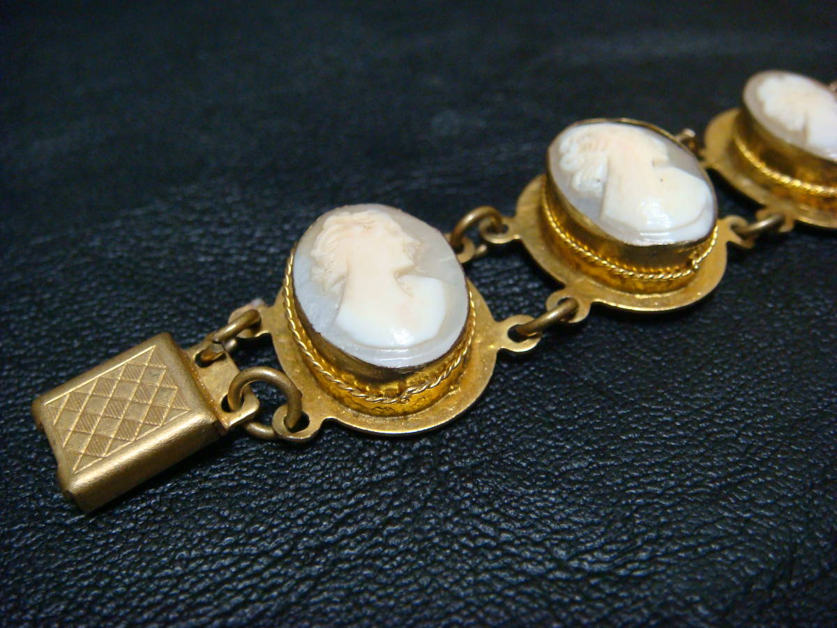 * antique cameo bracele *