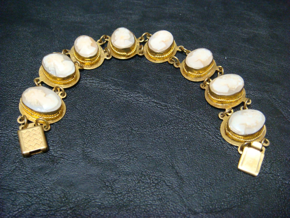 * antique cameo bracele *