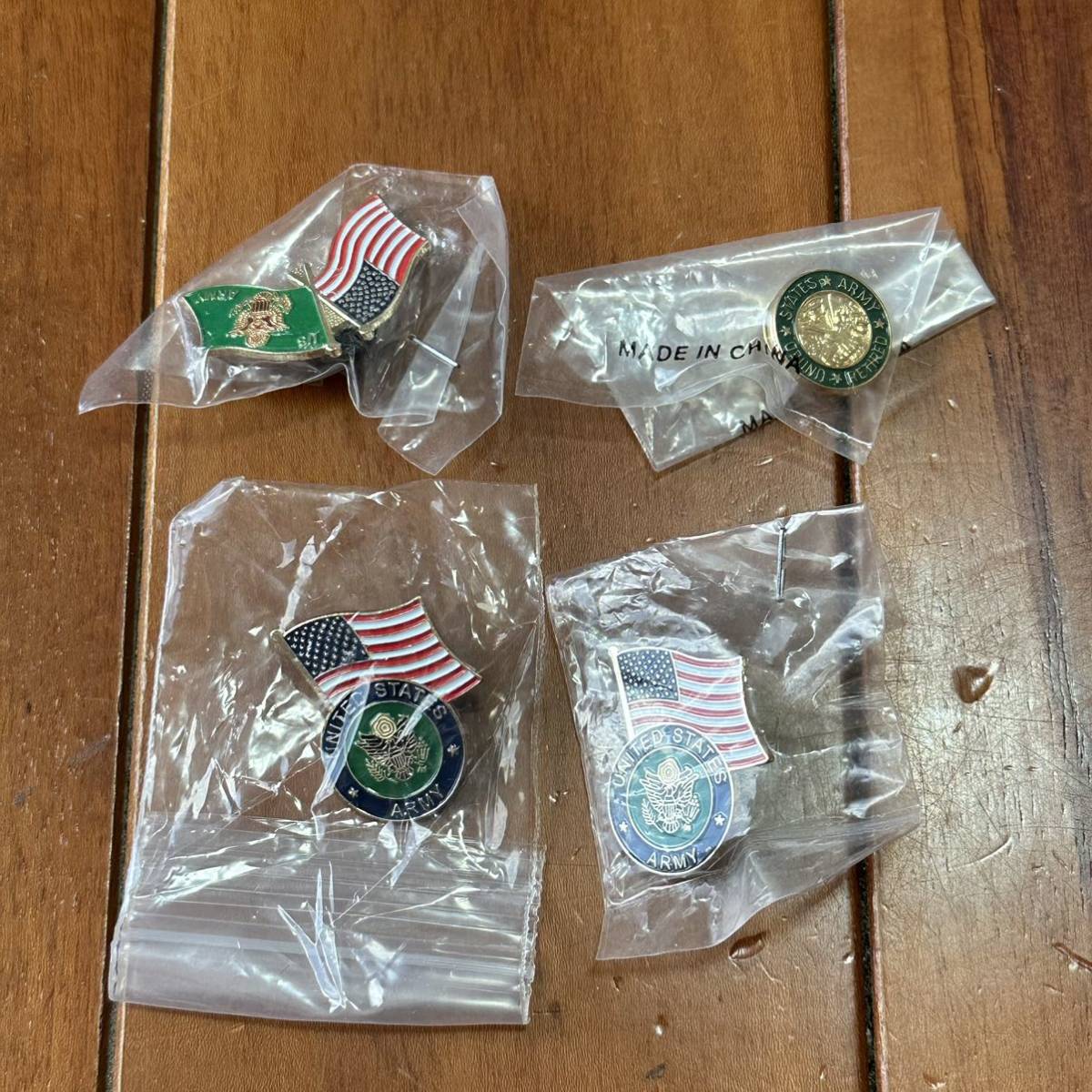 沖縄 米軍放出品 US ARMY PIN BADGE ピン バッジ オシャレ ファッション (管理番号CDE90)_画像1