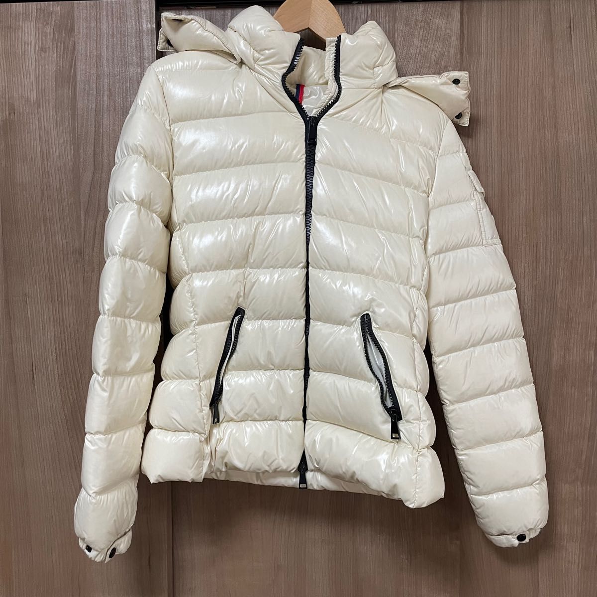 最新情報 モンクレール MONCLER bady SION fur ダウンジャケット