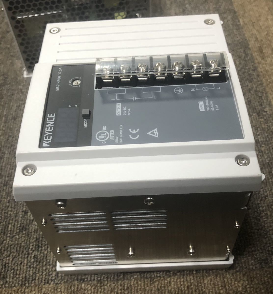 通電確認済 KEYENCE MS2-H300スイッチング電源 電子部品 通電確認済 KEYENCE MS2-H300スイッチング電源 電子部品