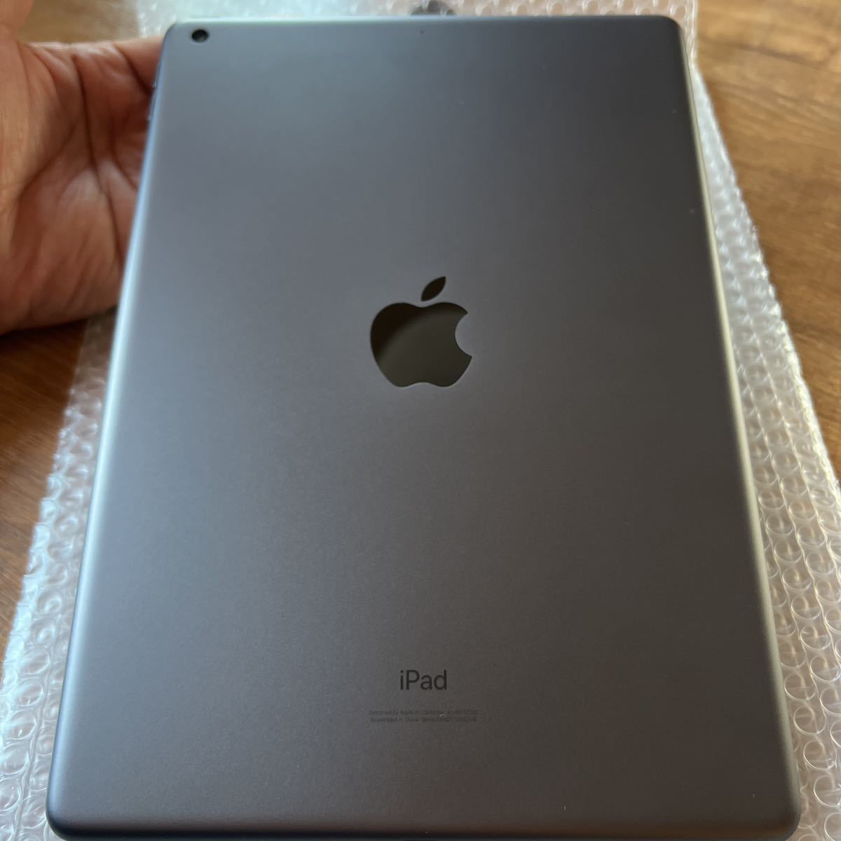 Apple iPad (第8世代) Wi-Fiモデル 32GB スペースグレーMYL92J/A美品