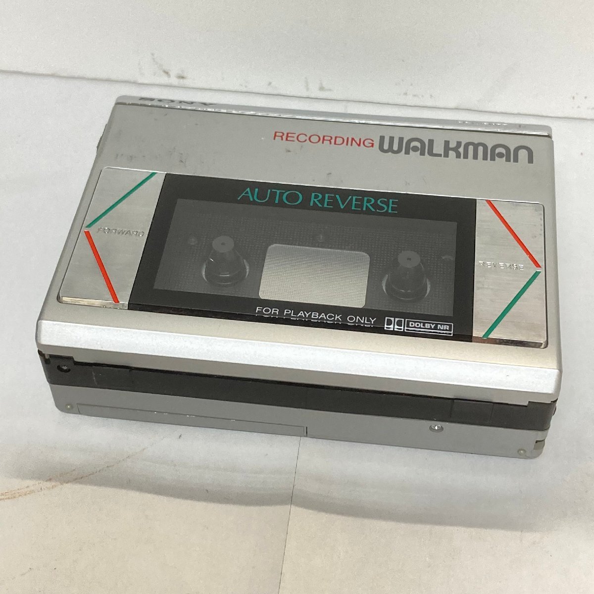 f001 B ソニー SONY WM-R55 カセットウォークマン ジャンク品