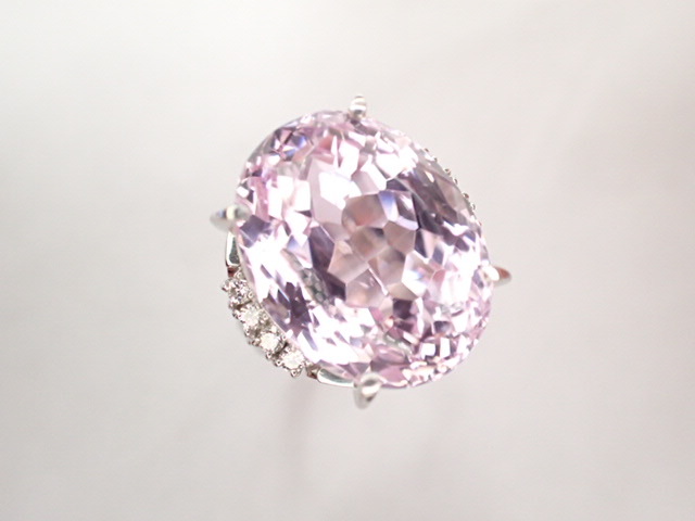 茄子紺 美品 Pt900 クンツァイト17.48ct ダイヤ計0.16ct リング 指輪