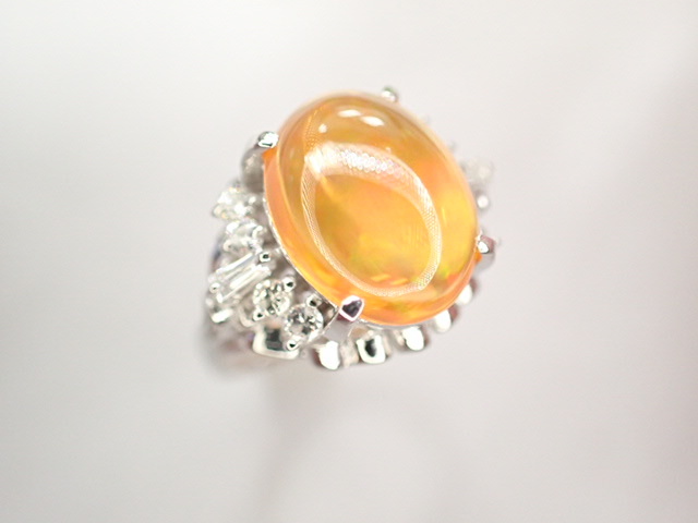 信用 美品 Pt900 ファイアオパール2.58ct ダイヤ計0.29ct デザイン
