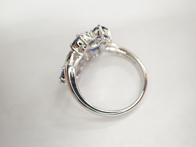 人気特価激安 美品 Pt900 サファイア計2.25ct ダイヤ計0.03ct デザイン