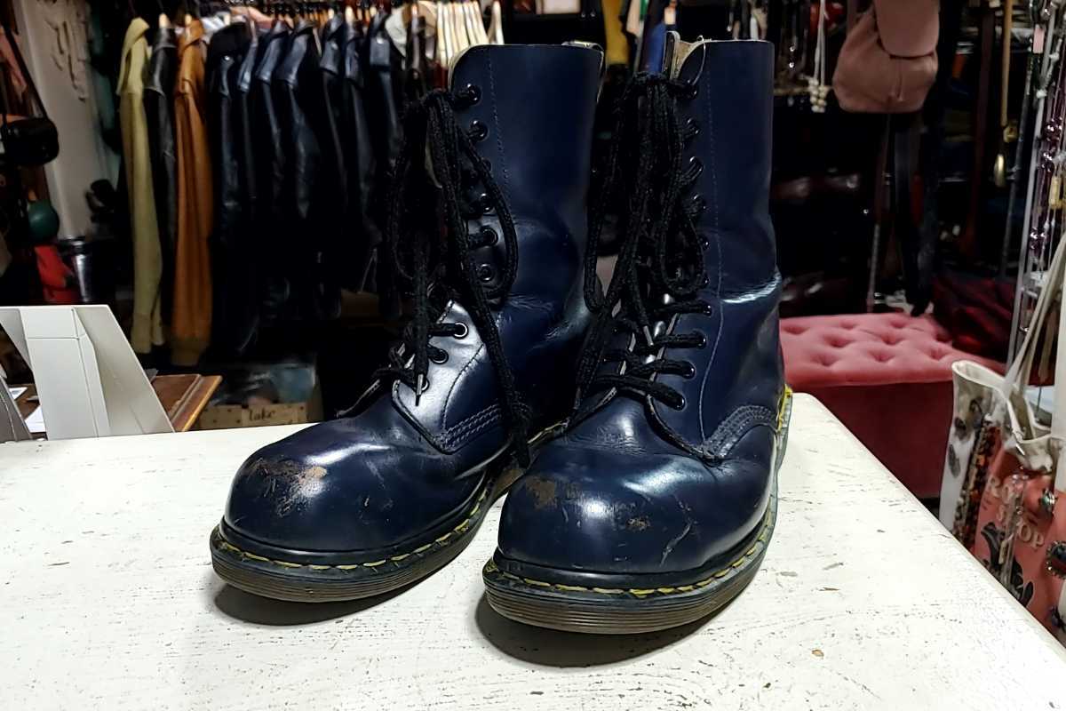 819 英国製 ドクターマーチン Dr Martens スチールトゥ 10ホールブーツ UK9/27 5～28㎝位 ネイビー イングランド製 USED  中古 希少 人気｜PayPayフリマ