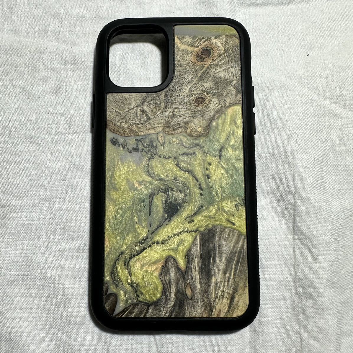 USA製 新品 高級 Carved iPhone 11 Pro用 レジン & バール材 木材 ケース ハード ウッド 1点物_画像3