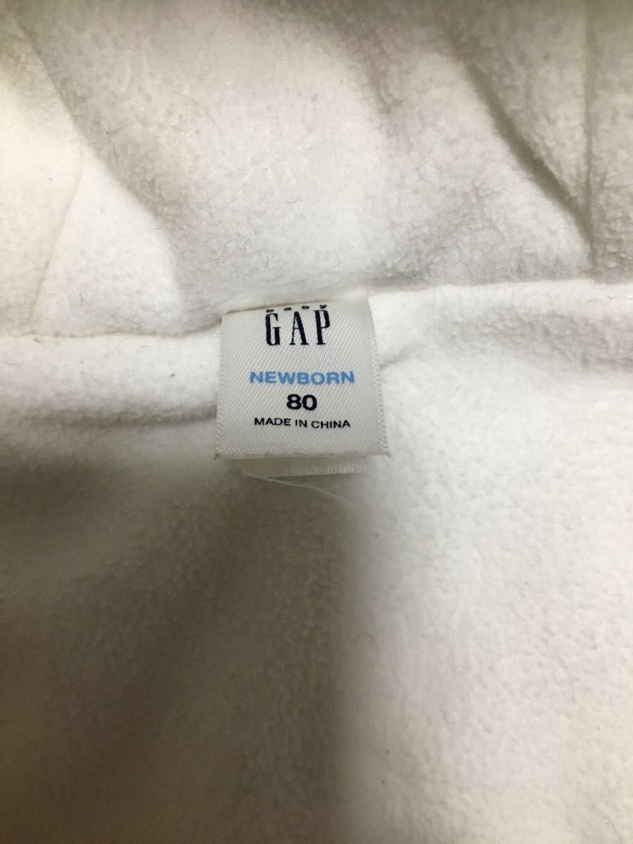 BABY GAP  ふわふわの白いパーカー　みみ付き　80