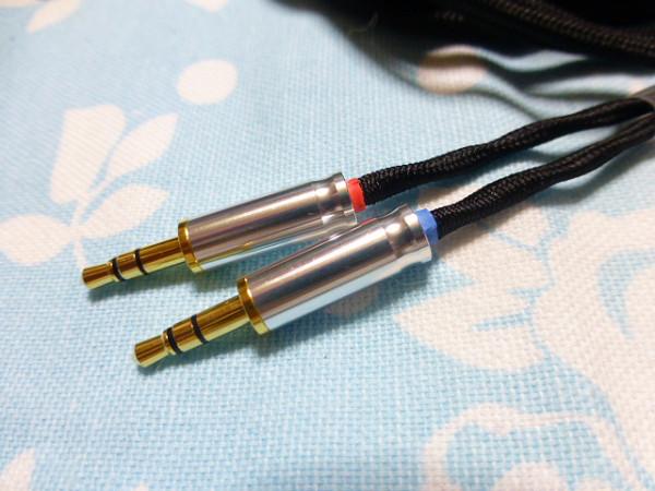 SONY MDR-Z7 (M2) MDR-Z1R EAH-T700 用ケーブル MOGAMI 2944 SONY MDR-Z7 (M2) MDR-Z1R EAH-T700 用ケーブル MOGAMI 2944