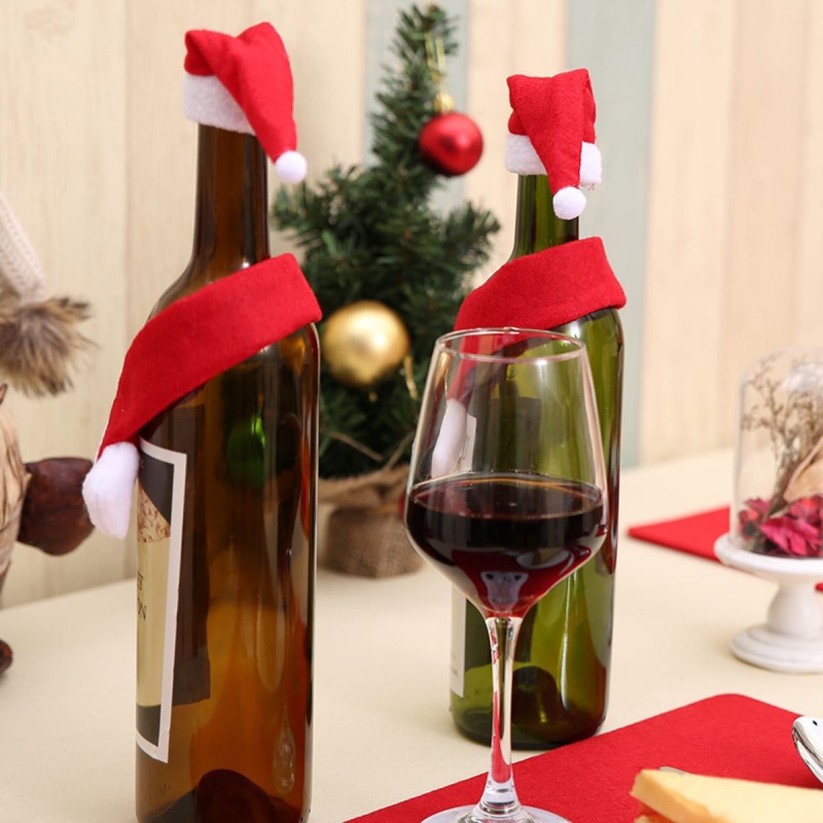 ボトルカバー4個セット　クリスマス　ホームパーティー　サンタ　ワインカバー