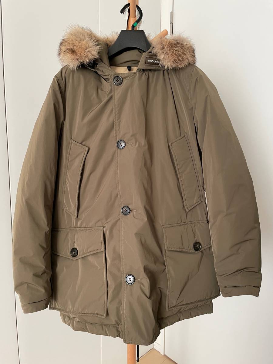 【TOMORROWLAND別注】WOOLRICHウールリッチ×TOMORROWLAND ダウンジャケット アークティックパーカARCTIC PARKA ML/トゥモローランド