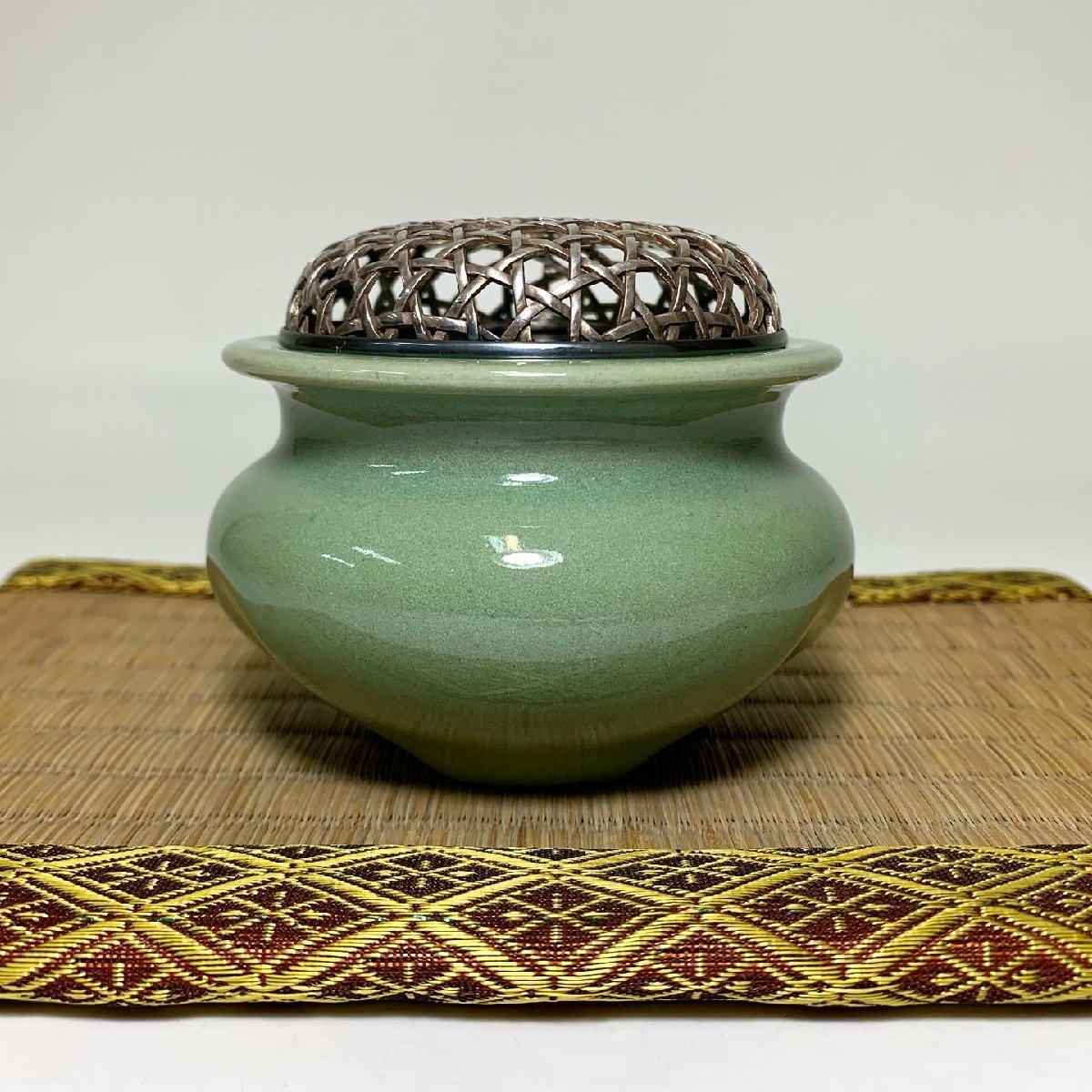 ヤフオク! - 【京全】 二代 真清水 蔵六 造 青磁 香炉 鉄尚造 純銀...