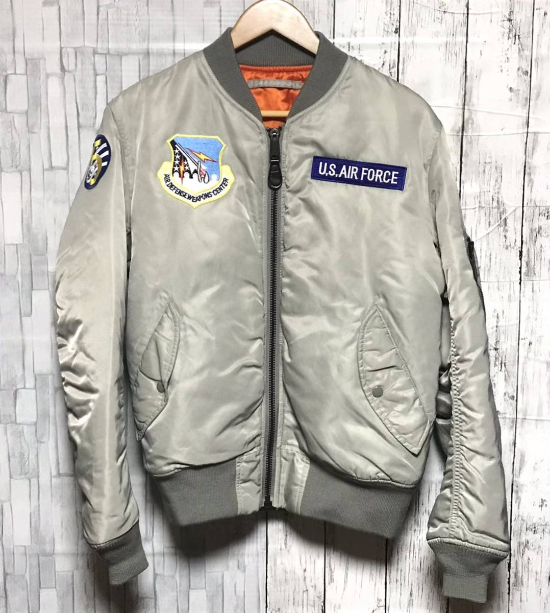 アビレックスMA-1 Lサイズ USAF カスタム 美品 シルバー色系 ロイヤル