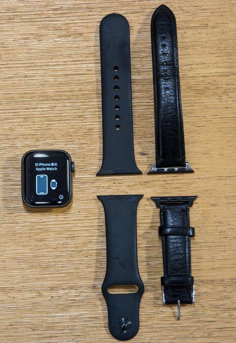 Apple Watch Series 5(GPSモデル)- 40mm スペースグレイアルミニウム