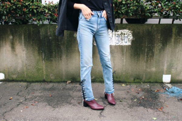 『1年保証』 定価13,800円◆新品タグ付き未使用品♪MOUSSY◆レザーリボンヘム ヴィンテージ加工 スキニーデニムパンツ◆w25 ジーンズ 『1年保証』 定価13,800円◆新品タグ付き未使用品♪MOUSSY◆レザーリボンヘム ヴィンテージ加工 スキニーデニムパンツ◆w25 ジーンズ