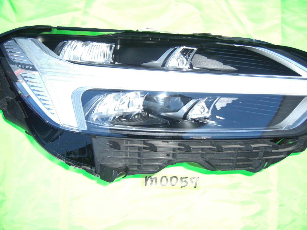 VOLVO Volvo XC60 original right LED head light 31655235 m0057
