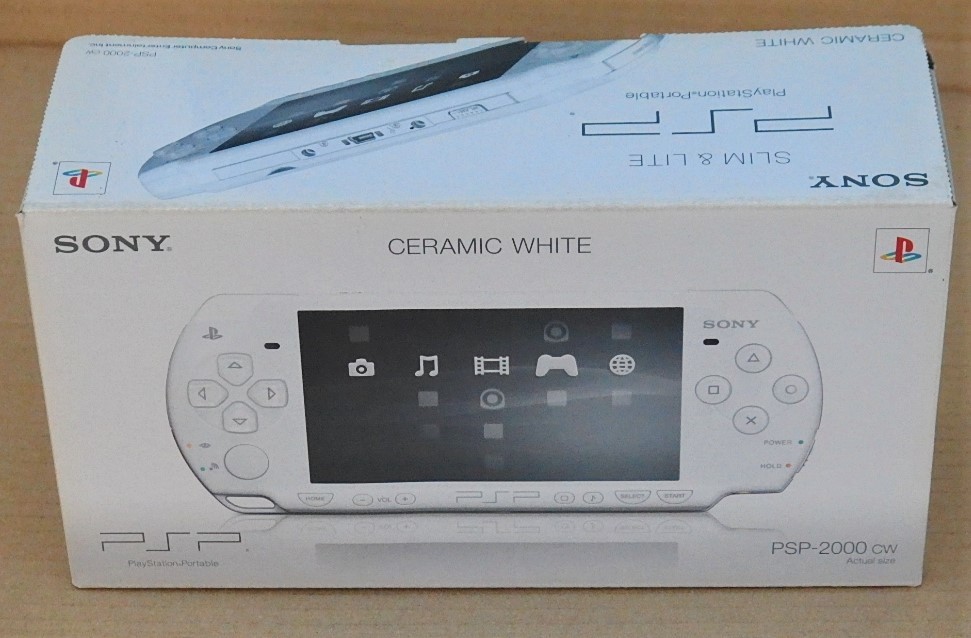 Yahoo!オークション - 即決☆新品未開封 PSP-2000CW セラミックホワイト...