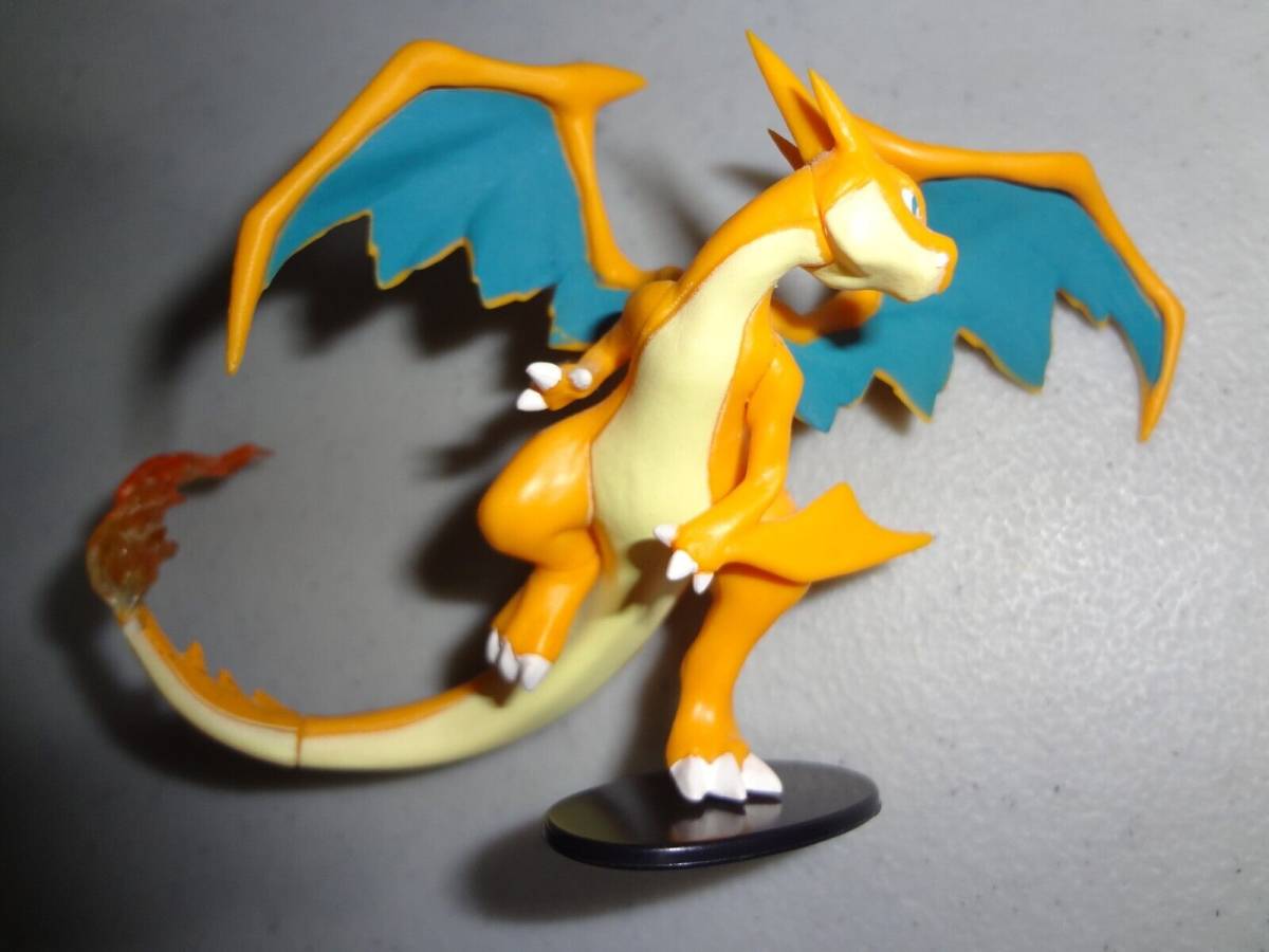 Rare Pokemon Mega Charizard Y Figure Collection Box 3.25" inch With stand 海外 即決