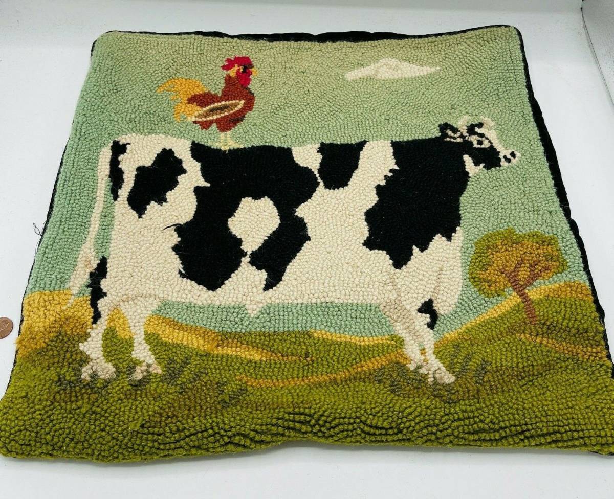 Vintage Rug Hooking Cow & Rooster Pillow 17.5" Cottage Core 海外 即決