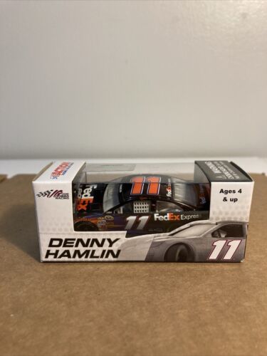Denny Hamlin #11 Fedex Express 2013 Toyota Camry 1/64 Action NASCAR Diecast 海外 即決
