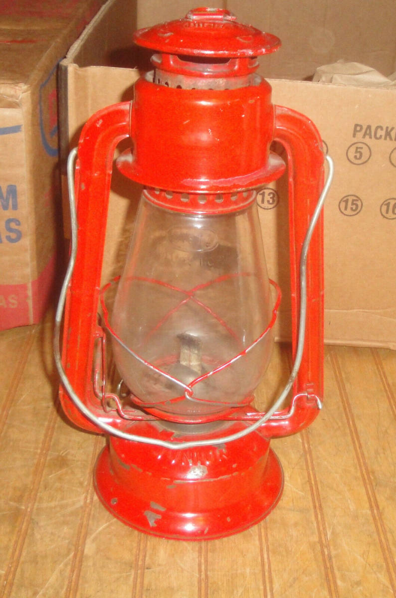 VINTAGE Lantern DIETZ Junior No 20 Kerosene Lamp Lantern Glass barn red 海外 即決