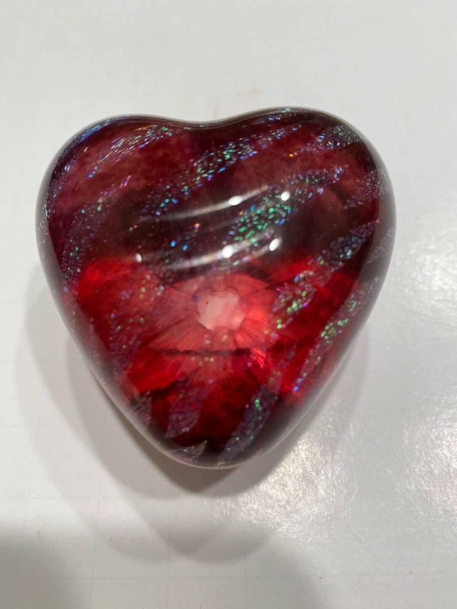 ROBERT HELD Art Glass Pink Red Heart Paperweight Signed 海外 即決