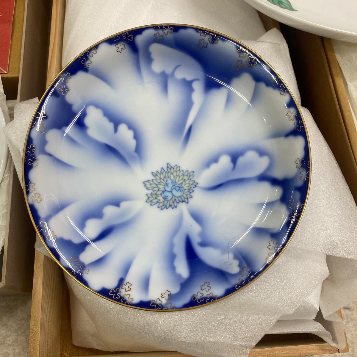 もらって嬉しい出産祝い 深川製磁 鶴亀楕円大皿 