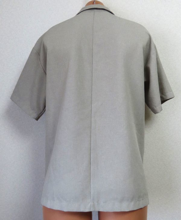☆【新品】GU　ジーユー　半袖テーラードジャケット　M_画像2