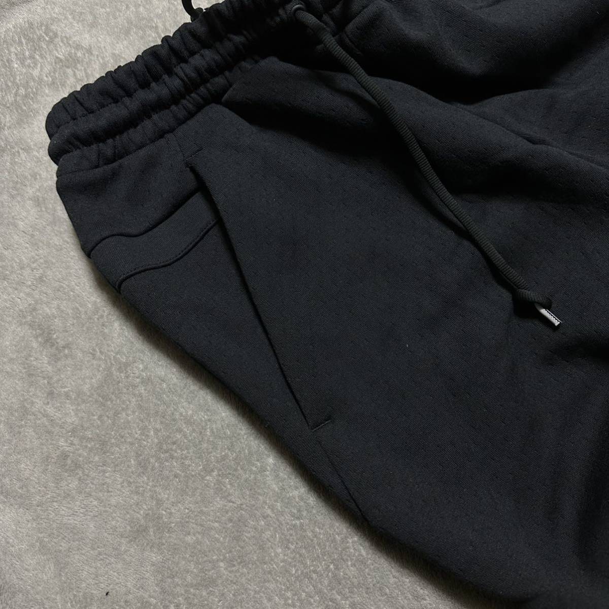 24,189円! Mサイズ 新品 adidas Z.N.E. スウェット上下セットアップ パーカー ジョガーパンツ フーディー ZNE テックフリース 黒 ブラック_画像7