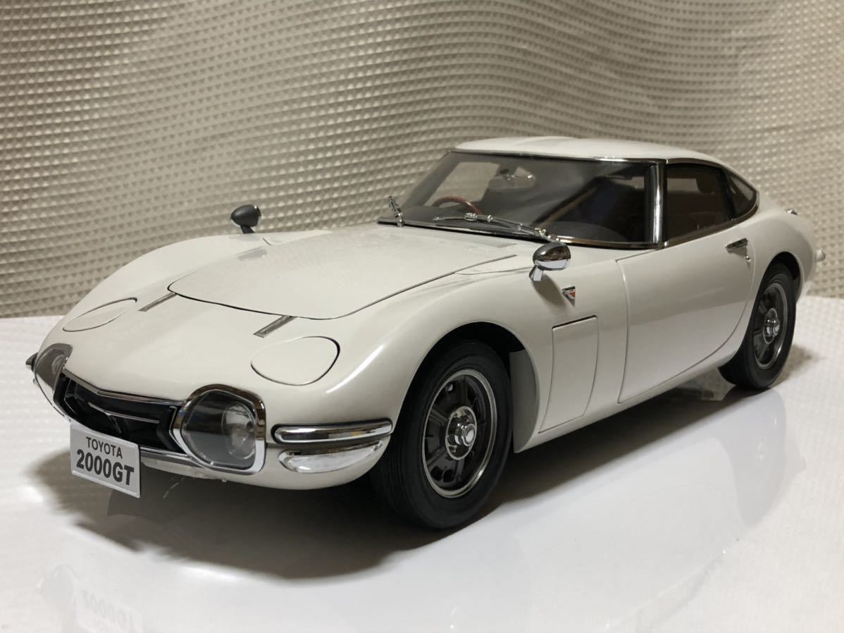 トヨタ 2000GT 1/10 デアゴスティーニデ 組立て完成品