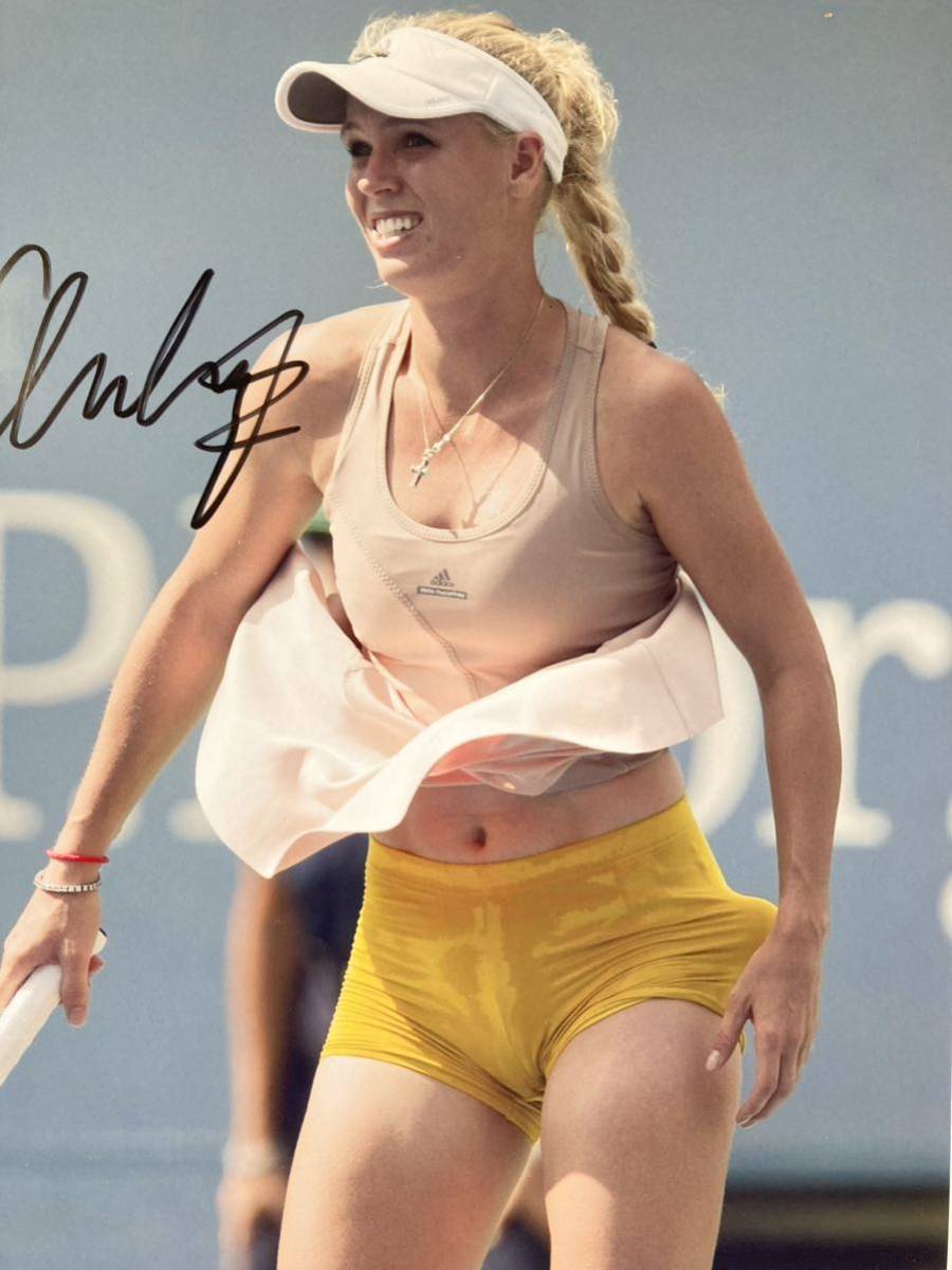 キャロライン・ウォズニアッキ直筆サイン入り超 特大写真‥プロテニスプレーヤー…_画像2