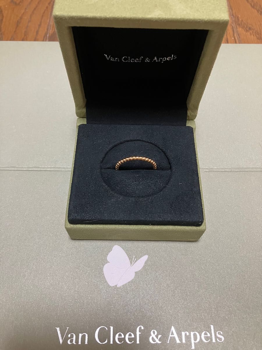 Van Cleef & Arpels ヴァンクリーフ&アーペル ペルレ ゴールドパール