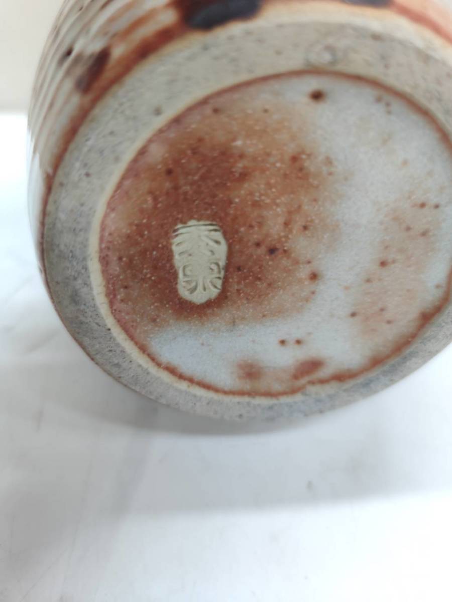 送料無料g11595 秀泉窯 志野焼 花瓶 花器 陶器 陶磁器 伝統工芸 高さ約25cm_画像4