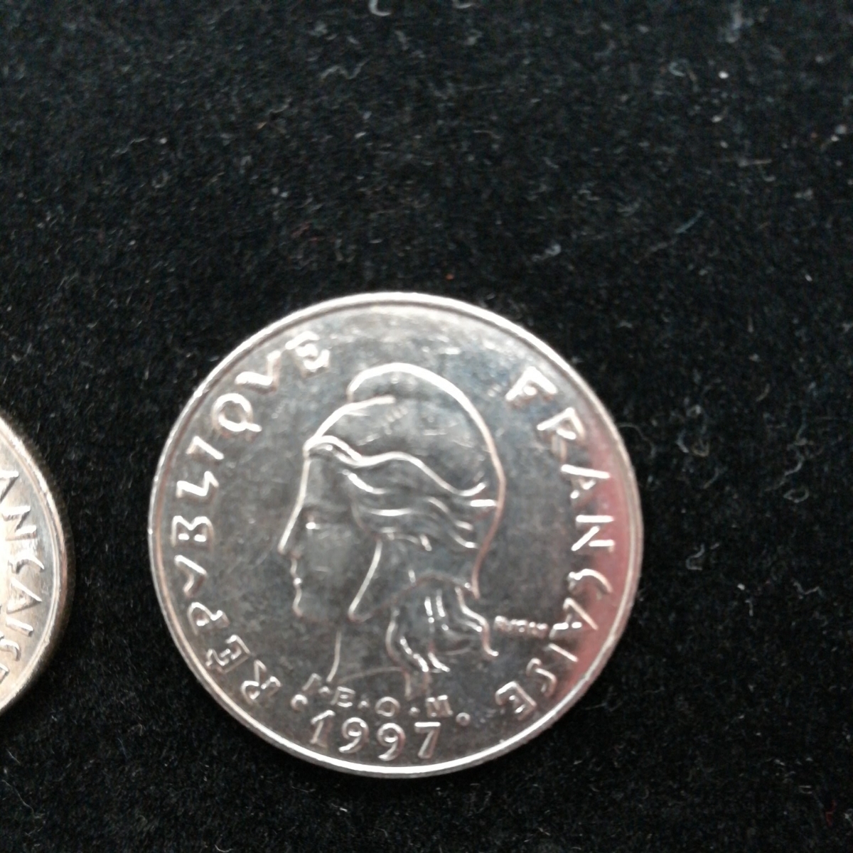 フランス　ポリネシアンコイン　フランス領ポリネシアの貴重なコイン　2枚 管理28 Sk_画像2